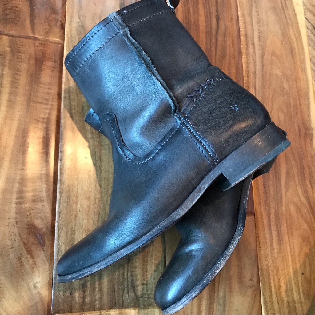 Frye Cara Short Boots